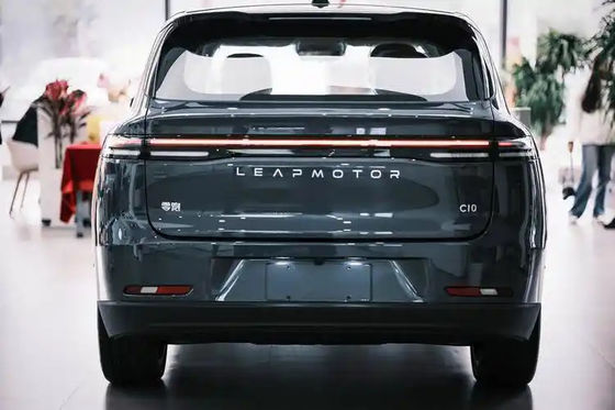 Orta Boyutlu Crossover Leapmotor C10 Gri 530 Comfort Edition Elektrikli Aile SUV